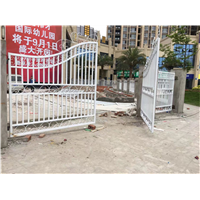 铂金汇幼儿园大门
