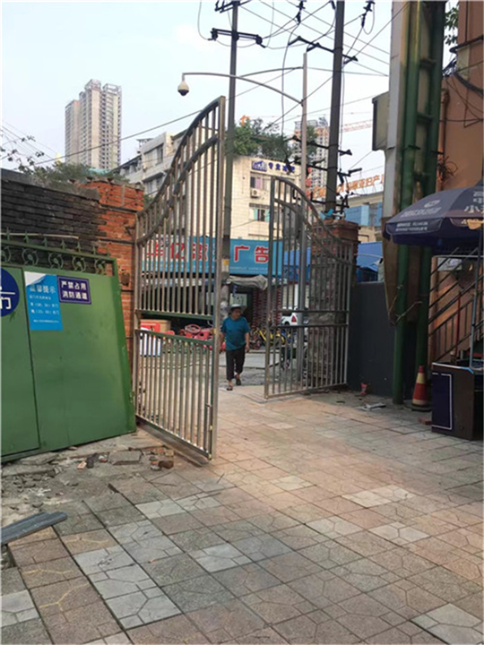 成都特色学校