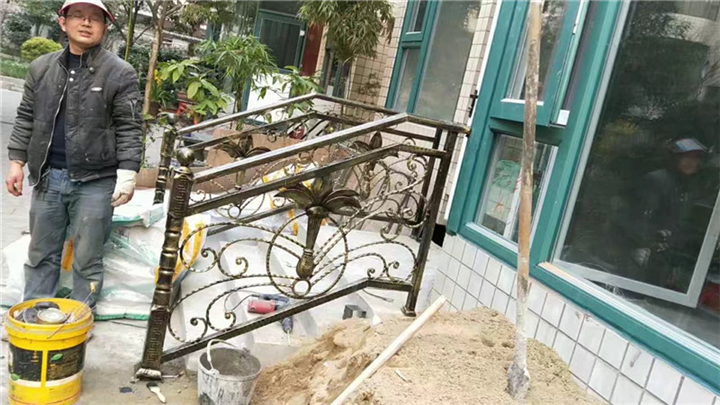 成都铁艺铝艺栏杆制作厂