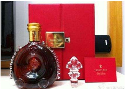 金堂县烟酒高价回收 金堂县长期上门回收烟酒礼品 