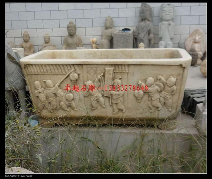 汉白玉石缸 石头样鱼缸 仿古石雕鱼缸 石头花盆养鱼池 古代石槽石缸 