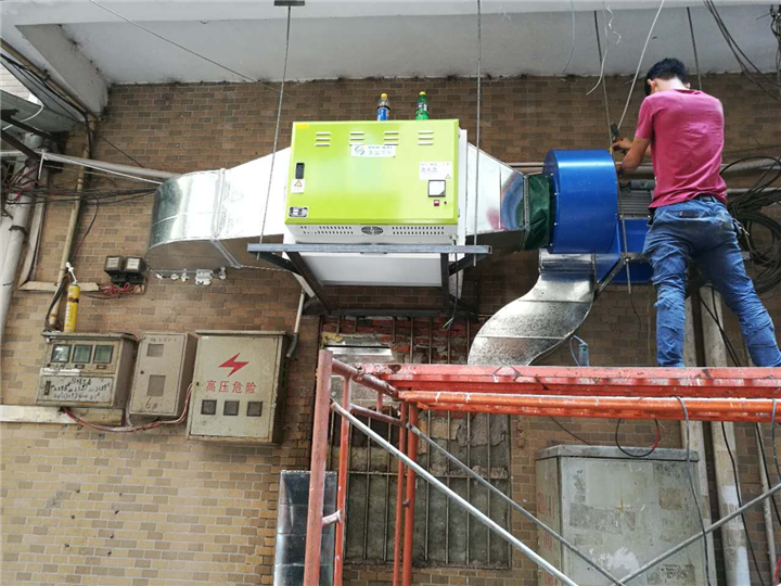 厨房油烟净化器安装 