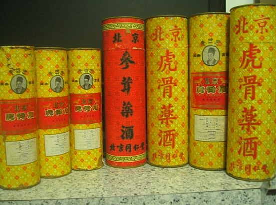 淄博茅台酒回收、淄博高价回收烟酒 