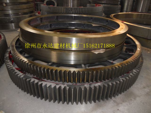 河北廊坊1.2米X18米物理法活性炭转炉大齿轮滚圈托轮 