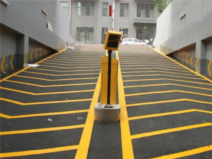 车库出入口防滑坡道地