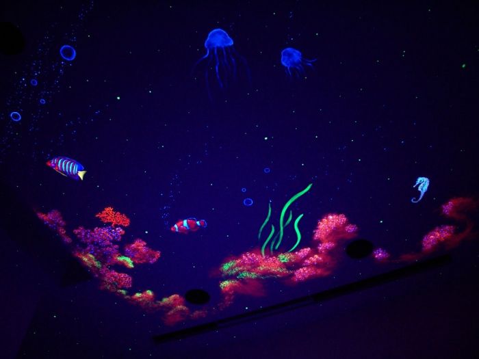 隐形壁画