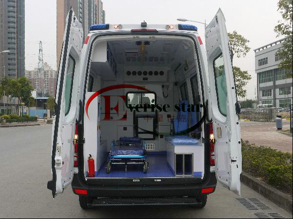 北京长途救护车出租+ 