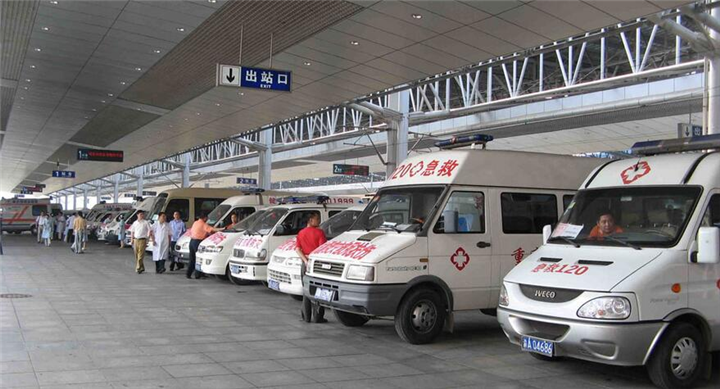 北京救护车120护航救护车出租中心 