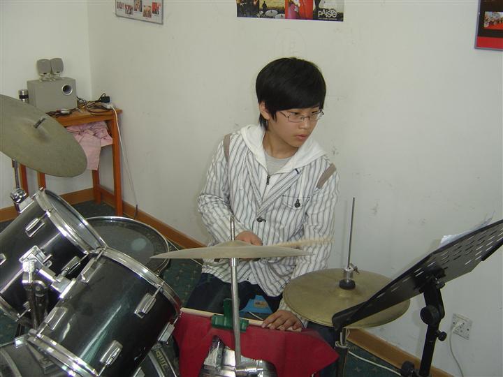 扬州爵士鼓教学现场 