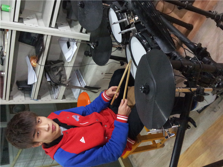 2014考入南京艺术学院