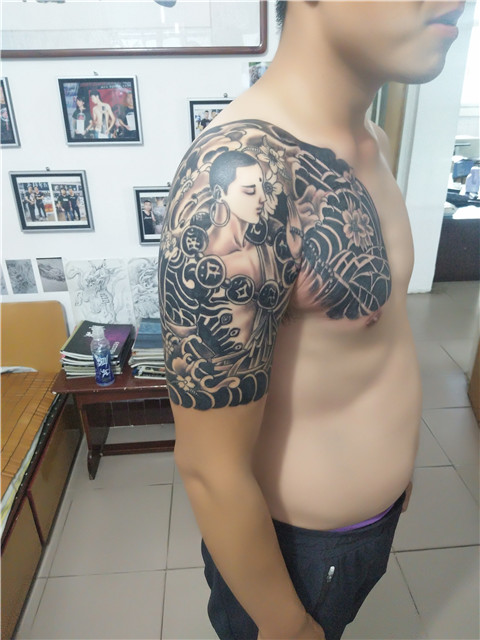 包头天龙套纹身作品 11 