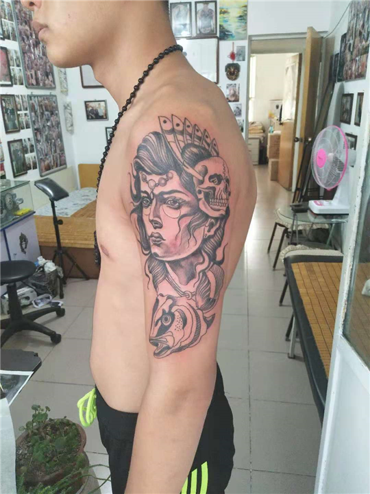 包头天龙堂纹身作品 35 