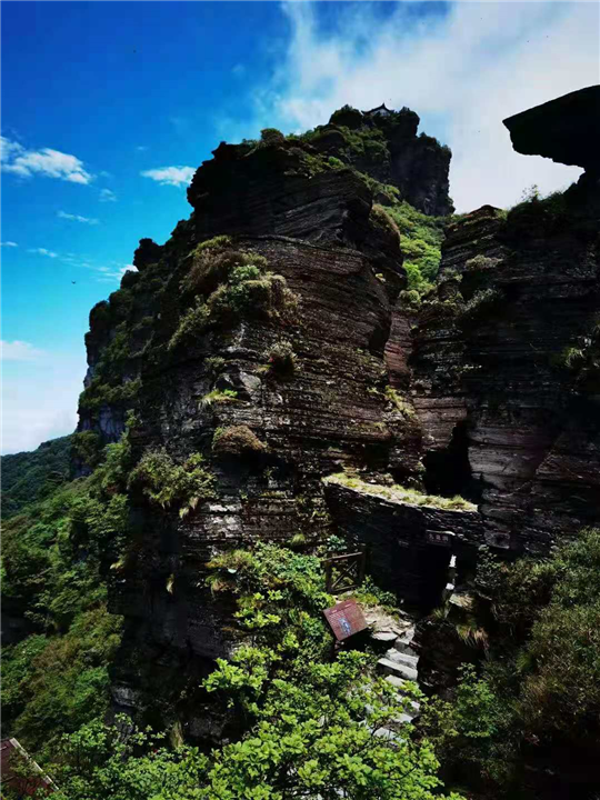 贵阳西江千户苗寨旅游包车电话