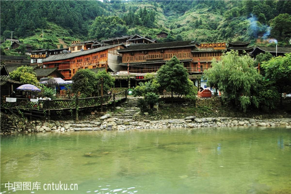 贵阳旅游包车电话