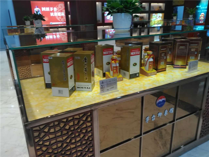 贵阳眼镜展柜