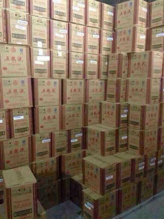 郑州回收烟酒！郑州老酒回收 