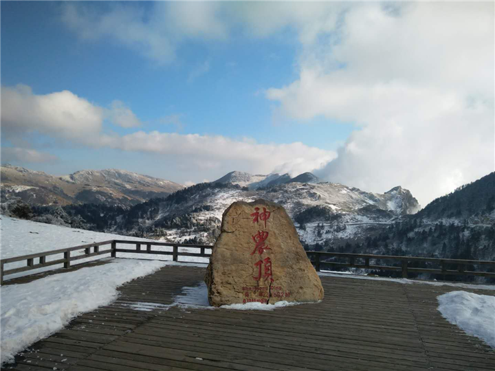 神农架旅游包车 