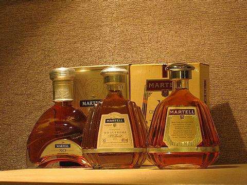 铜梁烟酒回收正规门店 铜梁回收老酒