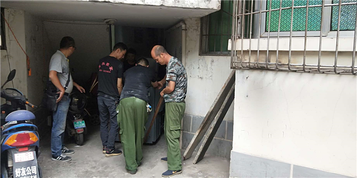 西昌拆装会议桌-西昌地暖清洗 