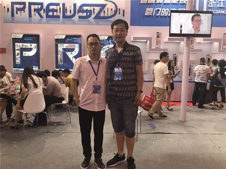 开防盗门 