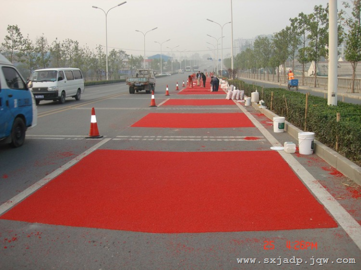 西安彩色陶瓷颗粒防滑路面 