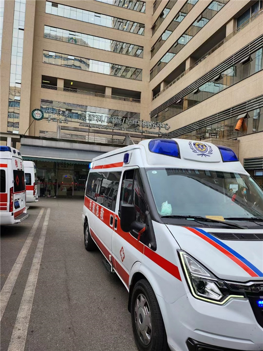 沈阳120救护车出租护送病人转院