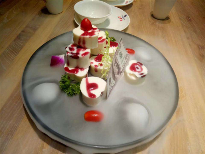 食品级干冰展示3