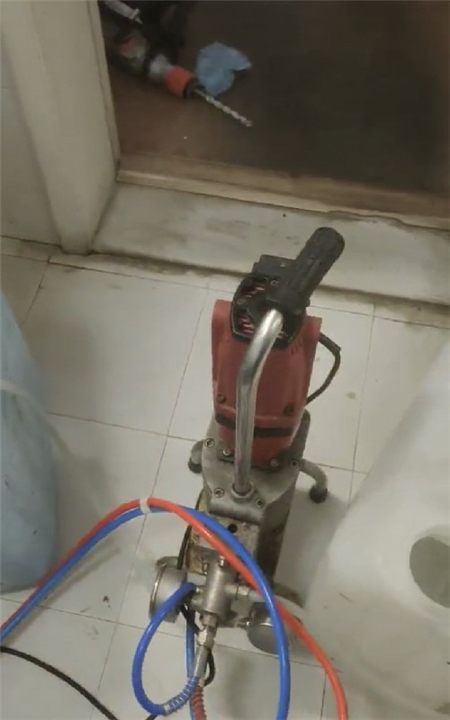 珠海游泳馆防水补漏堵漏服务电话是多少