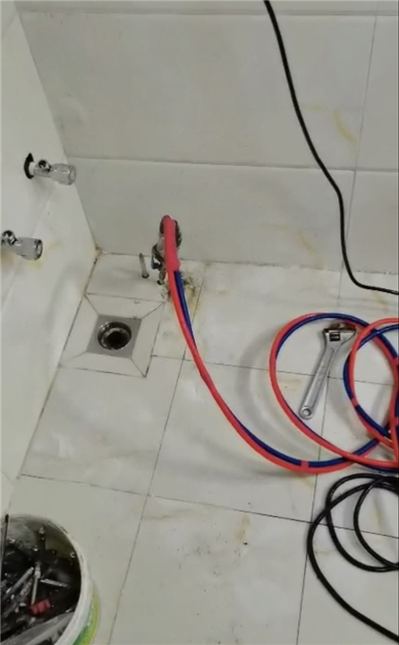 珠海游泳馆防水服务一次要多少钱