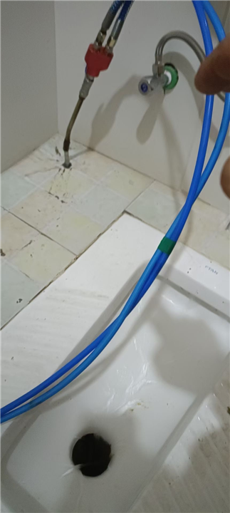 珠海游泳馆补漏堵漏公司电话是多少