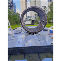不锈钢圆形雕塑