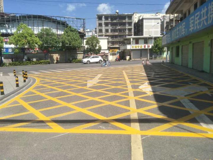 昆明马路划线