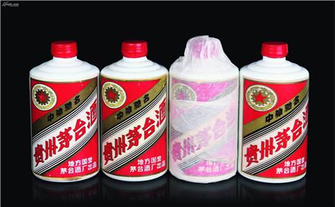 北碚老城区回收烟酒报价，北碚烟酒回收中心