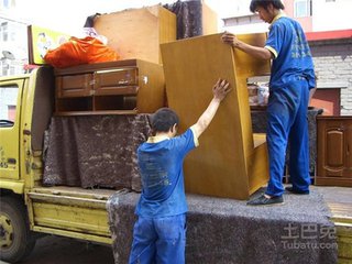 搬家时，清远搬家公司提醒注意行车安全
