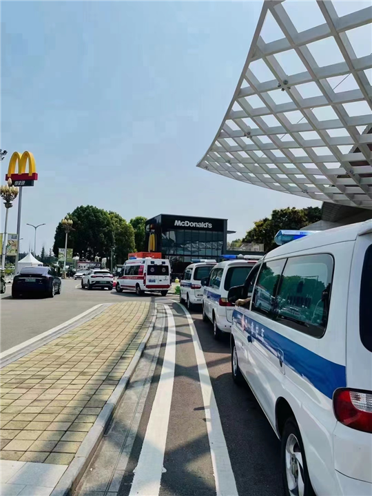 成都锦江区周边救护车转院联系电话