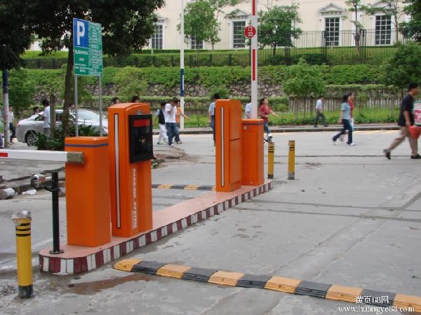 广州黄埔小区道闸**报价 