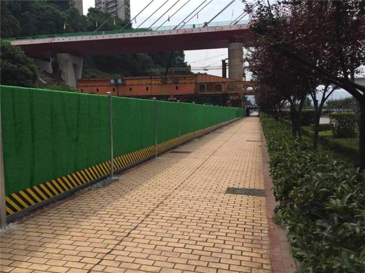 北京围挡厂家提醒安装活动围挡​注意事项