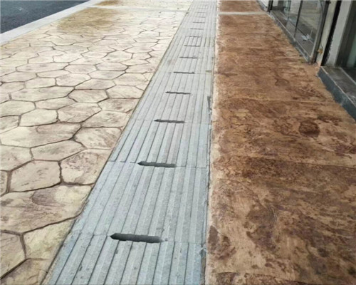 新疆压花地坪