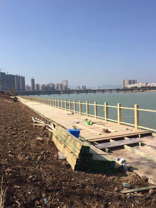 赣州定南县防腐木 