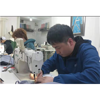 沽渔服装学员练好基本缝线