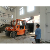 六合叉车公司 