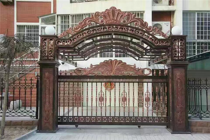 铝大门