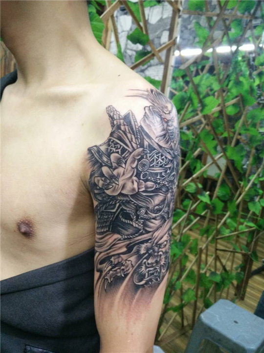 泉州纹身鹏海刺青 