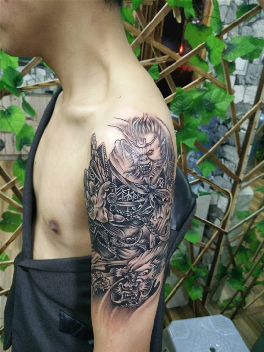 泉州刺青|泉州纹身找鹏海刺青 