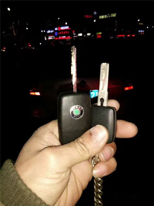 垦利开宝马汽车锁