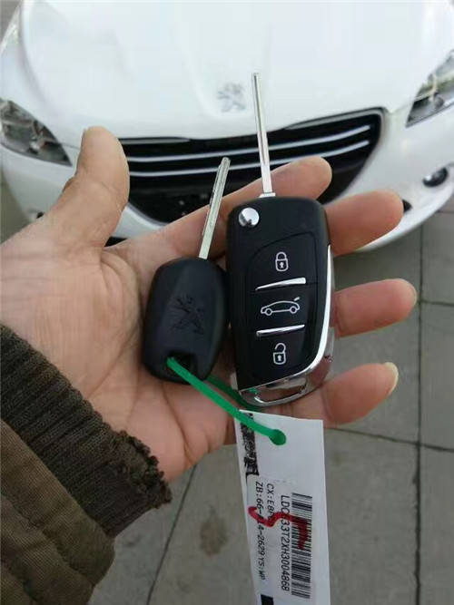 垦利标致开汽车锁