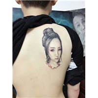 乐山纹身培训师傅
