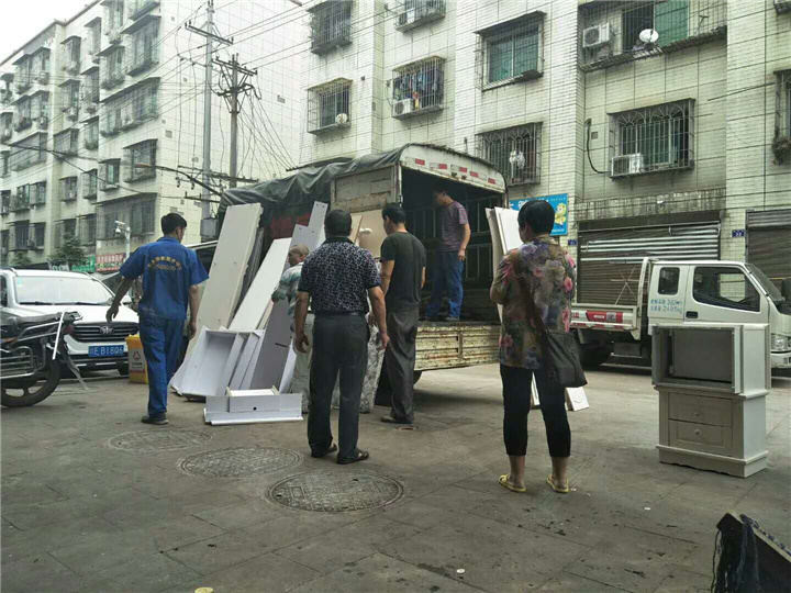 泸州搬家服务