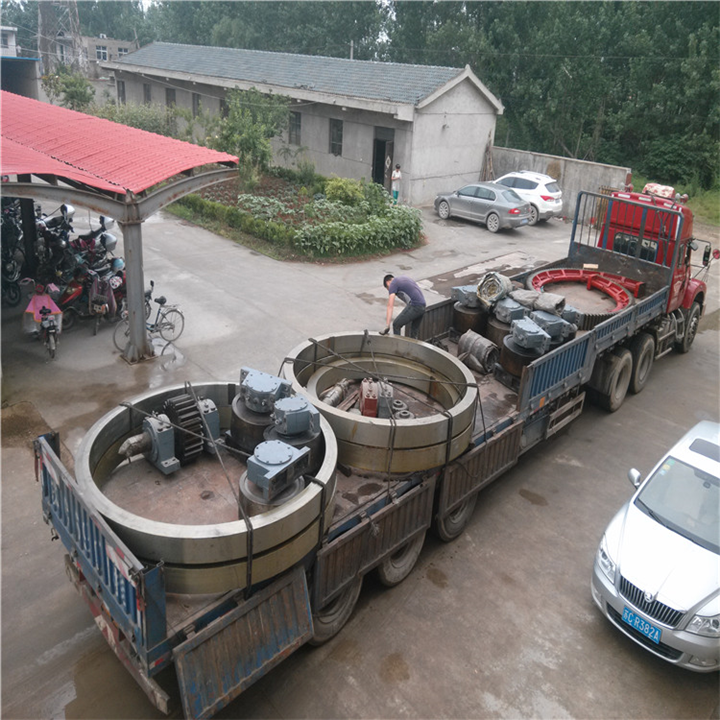 徐州建奎生产2.2米对开式弹簧板结构的活性炭转炉大齿轮 