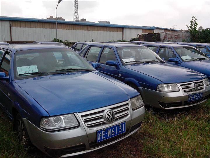 上海下线出租车 